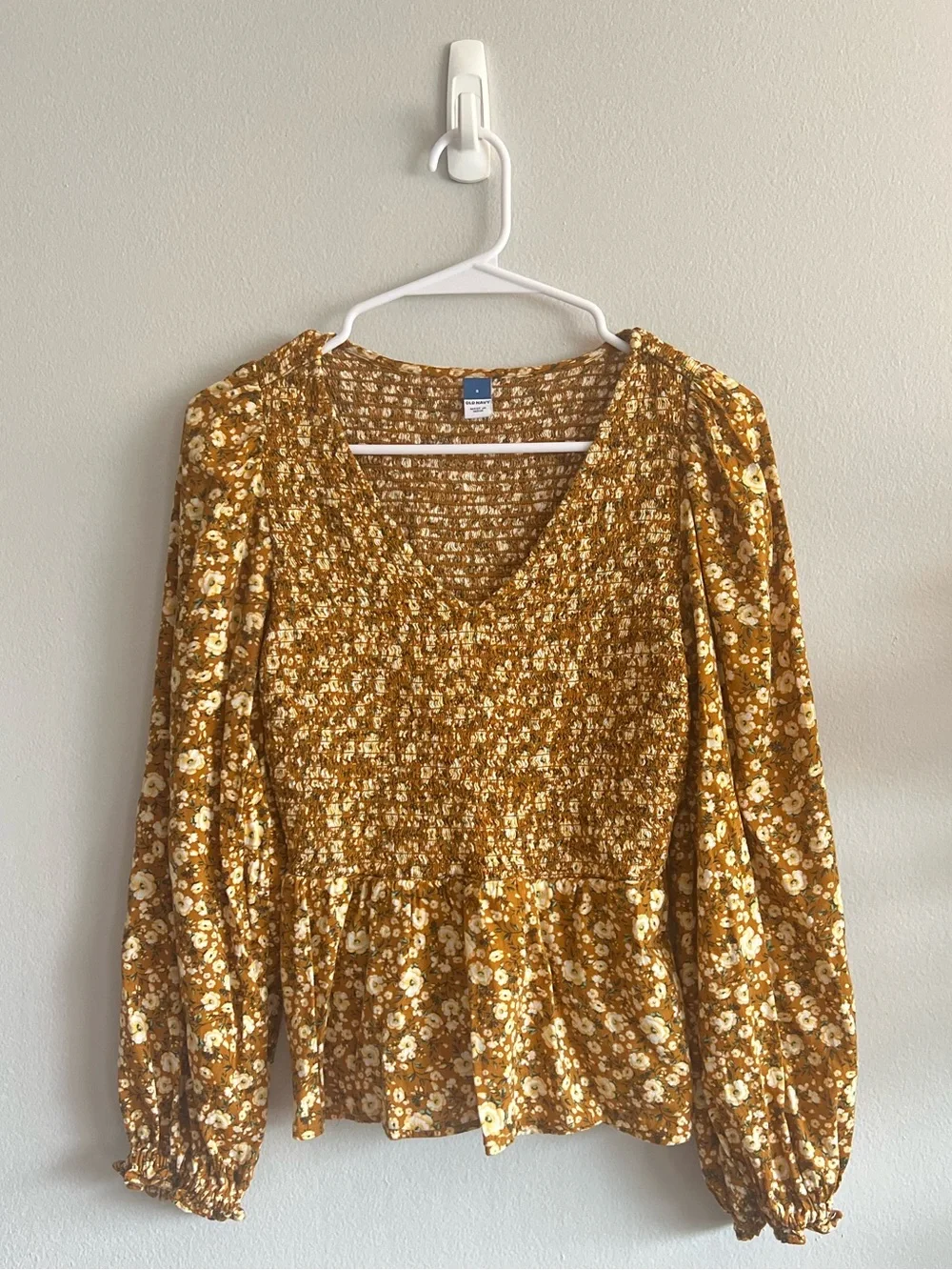 Old Navy Mustard Floral Smocked Peplum V-Neck Blouse Size Small